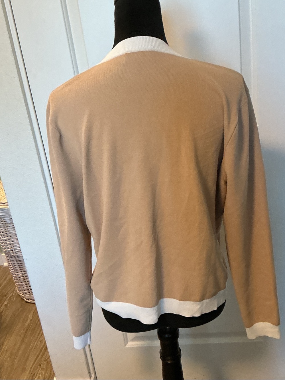L’AGENCE Leon Women's Beige and White Button-Front Cardigan XXL - Picture 8 of 13
